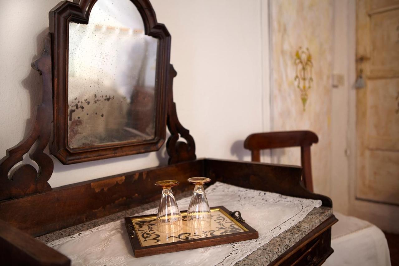 Antico Borgo Sanda Lago Maggiore Casalzuigno ภายนอก รูปภาพ